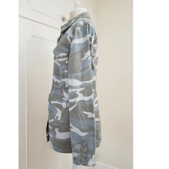 NWT Mia & Tess Light Green & Gray Camo Zip-Up Jacket Women's Small Sherpa Lining - Picture 2 of 7